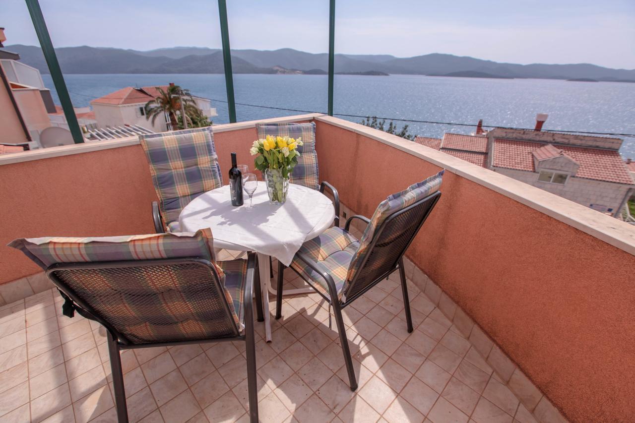 Villa Pavla クレック エクステリア 写真